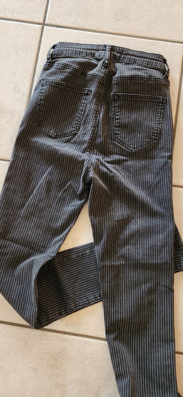 Tally Weijl Pantaloni: Jeans Gr. 34 – Usato da Lyss venduto da Urma5 2