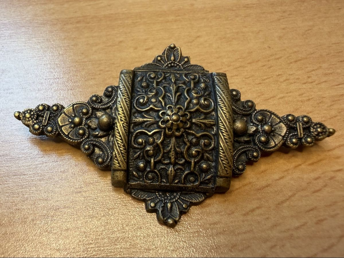 Broches & Aiguilles: Antike Brosche – D'occasion à Lamone par LaCantinaMagica