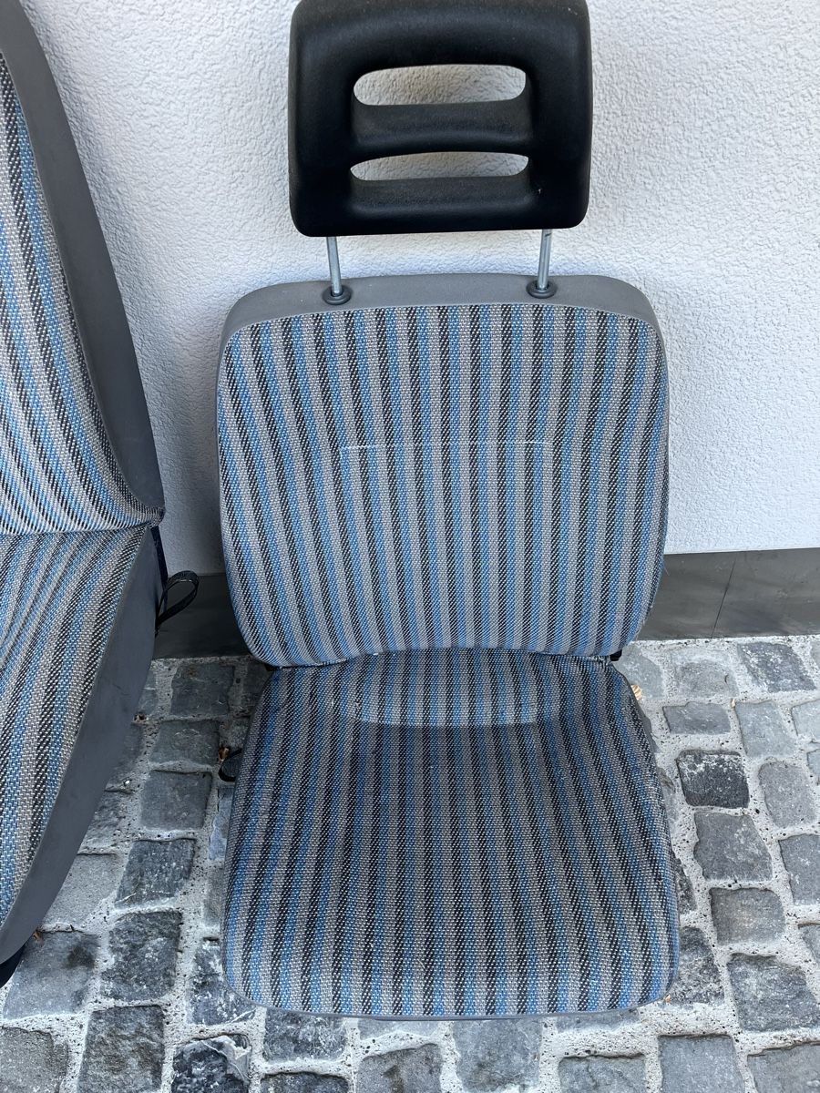 Iveco Toutes les pièces détachées: Fahrersitz, Sitz zu Iveco Daily – D'occasion à Kirchberg SG par MB409_4x4