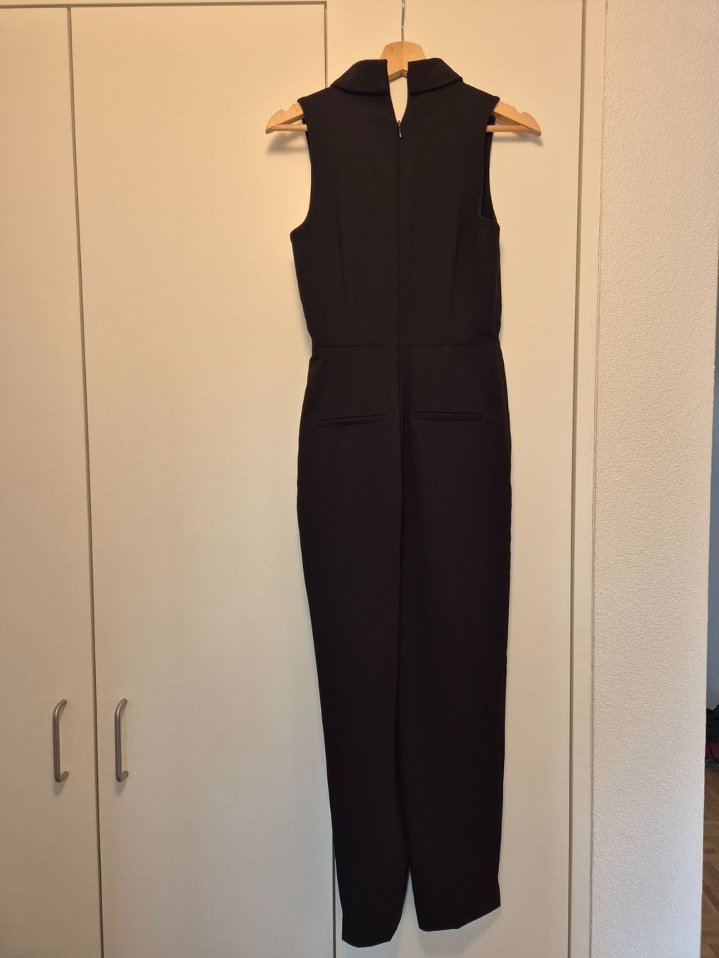 H&M Tute: Schwarzer eleganter Jumpsuit – Nuovo (secondo la descrizione) da Belp venduto da Sameli153 1