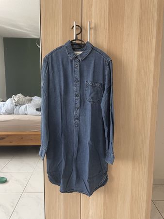 H&M Jeanskleid Gr. 36 - Perfekt für den Frühling!