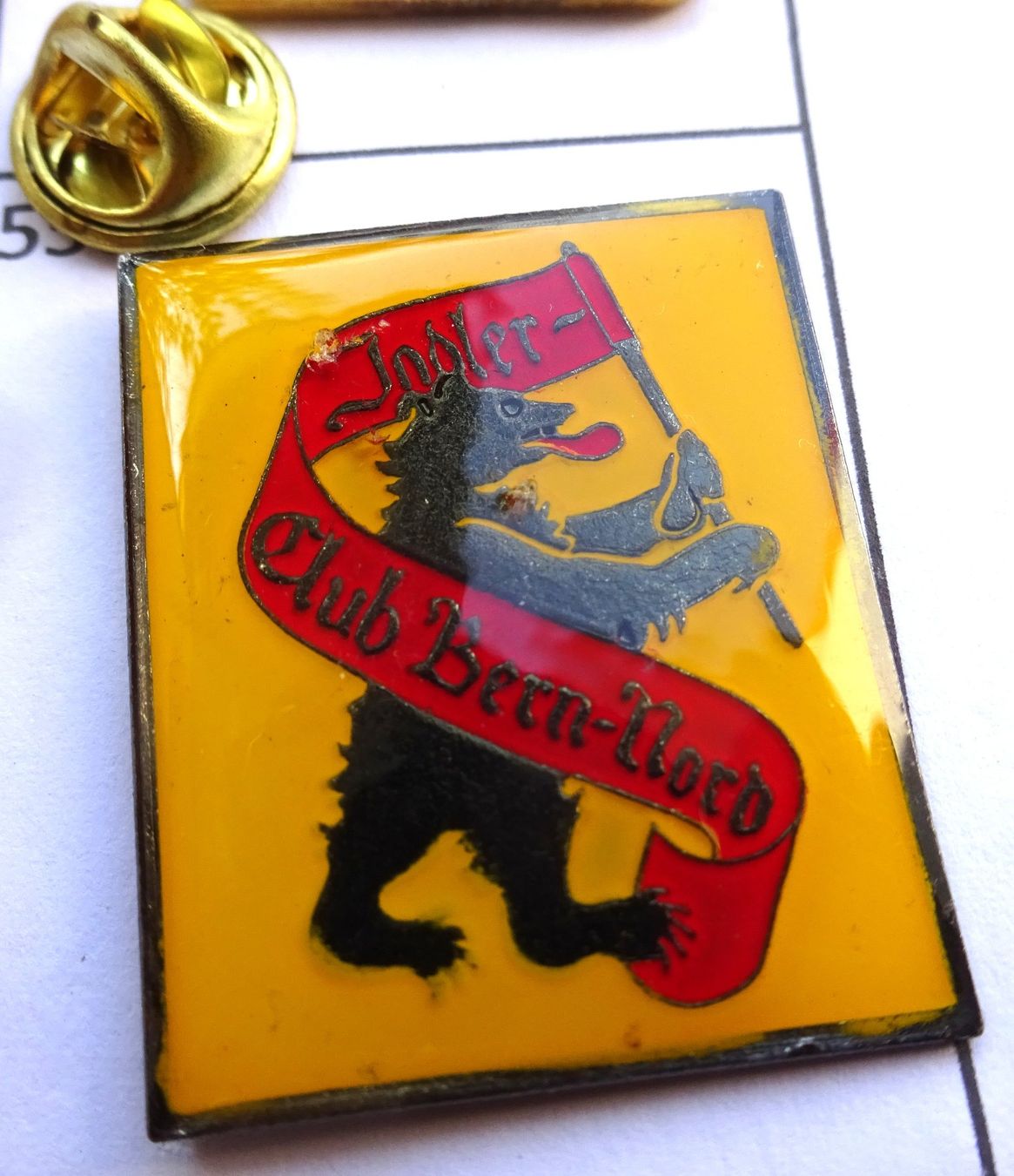 Placchette & Badge: Pin BÄR, Jodler Club Bern Worb – Usato da Utzenstorf venduto da BUtter81
