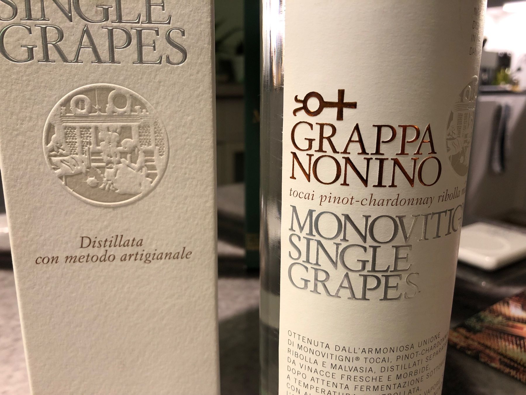 Bevande alcoliche: Grappa Monovitigni Single Grapes - Nonino Distillatori & Box – Nuovo e nell'imballaggio originale da Zürich venduto da good-rabbit 3