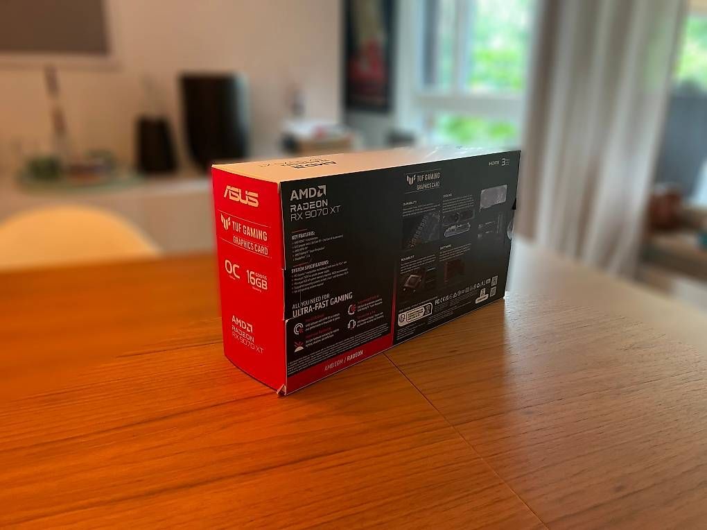 Schede grafiche: ASUS TUF Gaming Radeon RX 9070 XT OC – Usato da Zürich venduto da Max5601 1