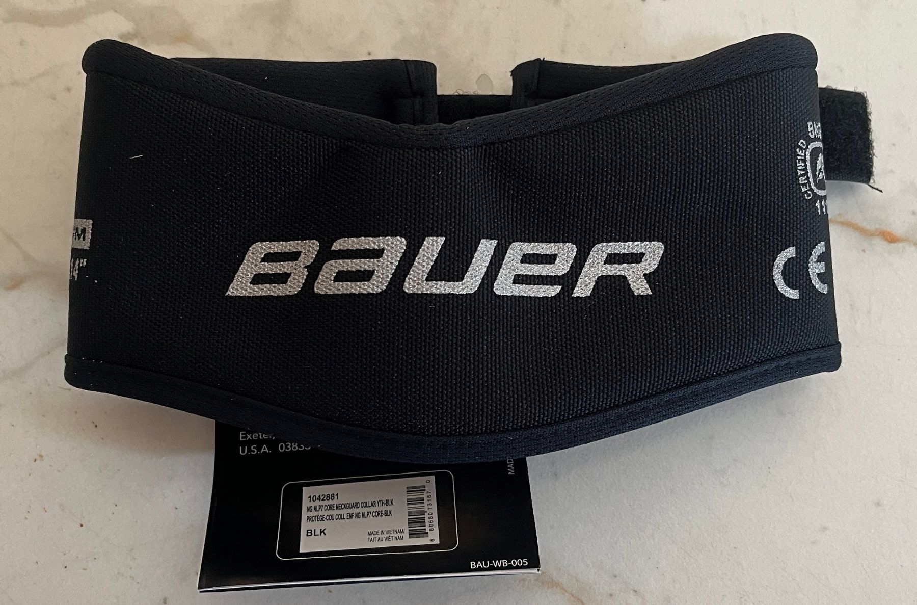 Bauer Schutz & Schoner: Bauer NG NLP7 Core Neck Guard - YOUTH S - M – Neu und originalverpackt aus Le Noirmont von bouboun21