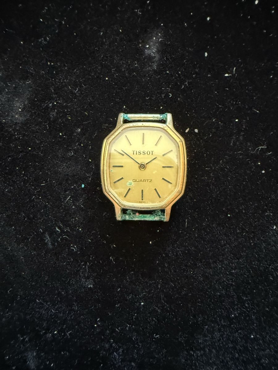 Tissot Orologi: Montre Tissot à quartz  – Difettoso da Yverdon-les-Bains venduto da sge_9vfy