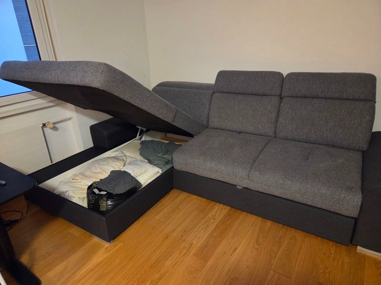 Divani: Ecksofa zum ausklappen – Usato da Emmenbrücke venduto da cor_b7rn 1