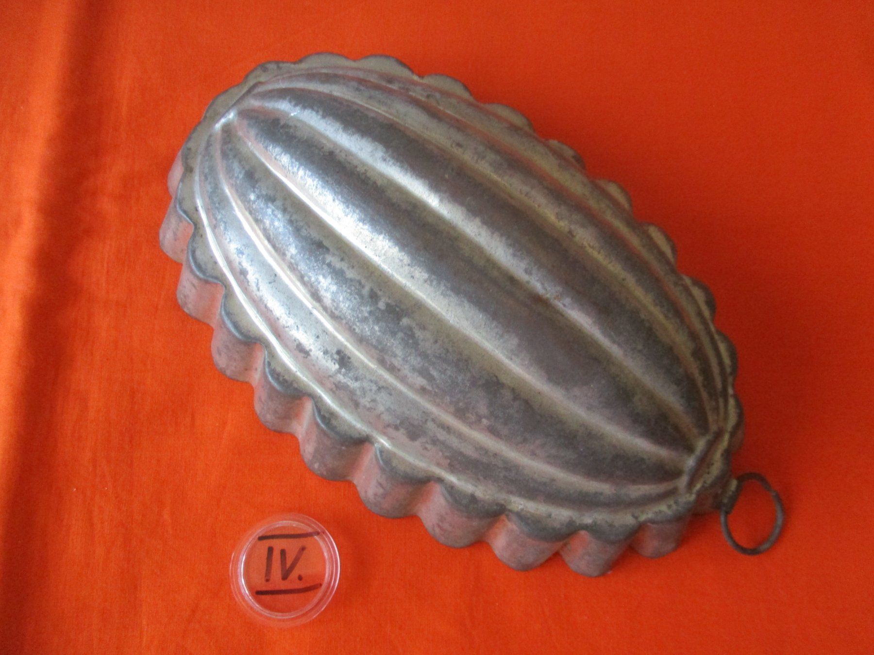 Moules à gâteaux: Backform Nuss – D'occasion à Birsfelden par alles-muss-raus