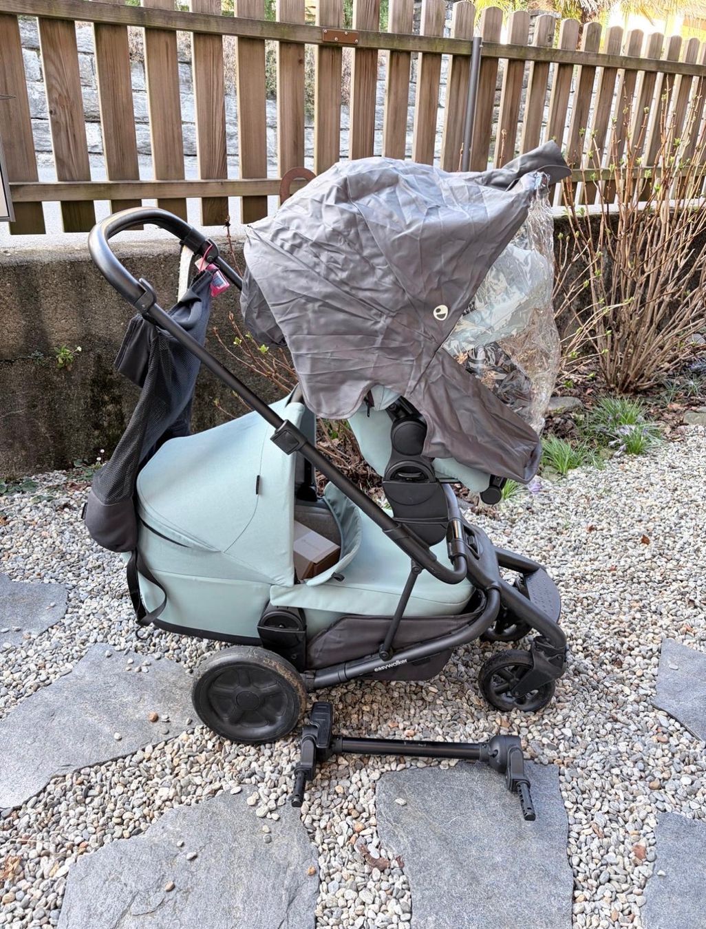 Easywalker Carrozzine: Geschwister Kinderwagen Easywalker Harvey 2 – Usato da Merligen venduto da Thuner2011 2