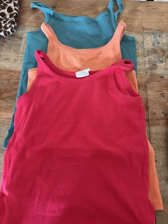 3 Tanktop L Damen Farben himbeer, orange  Tuerkis Grösse M