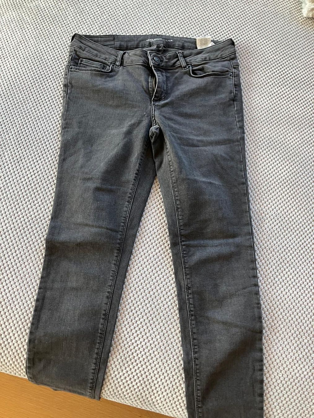 Vero Moda Jeans: VERO MODA Jeans L/L 30 – Usato da Allenwinden venduto da Obalu