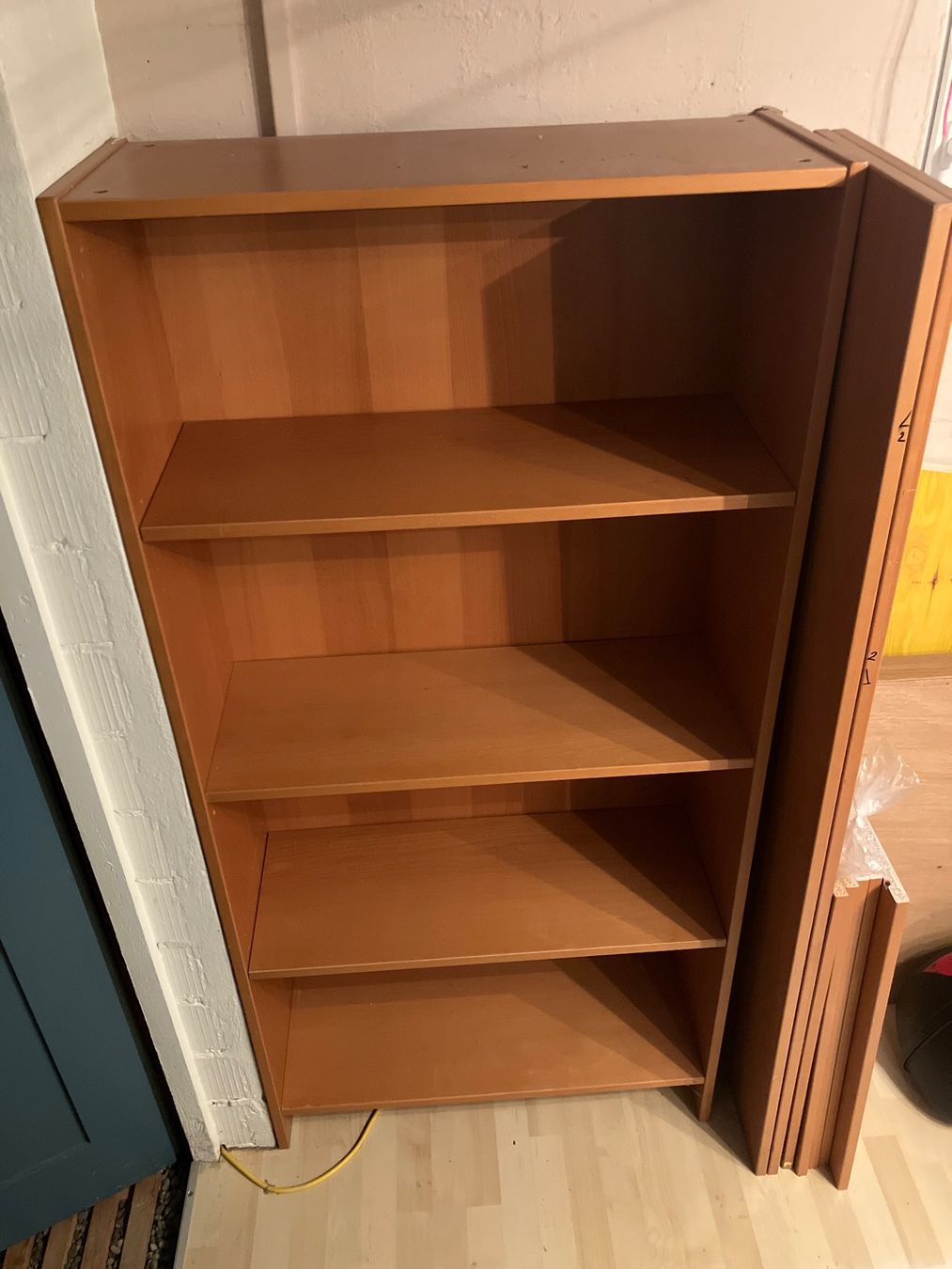 Regale: Holzregal – Gebraucht aus Meilen von ChristineL01