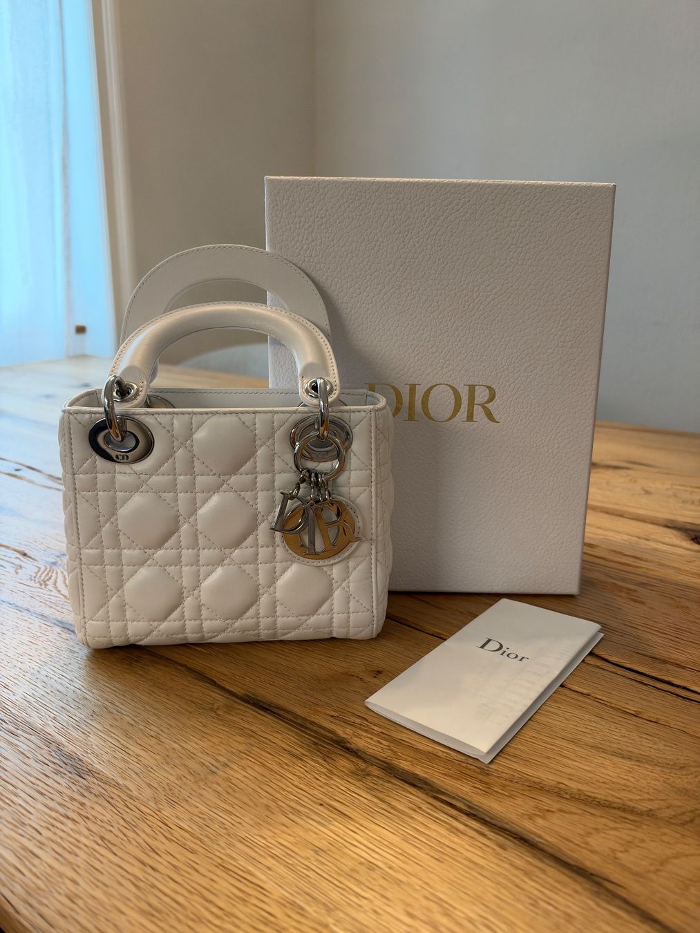 Dior Sacs femmes: Dior Lady Dior Handtasche – Neuf (Voir description) à Riehen par dubravkaV