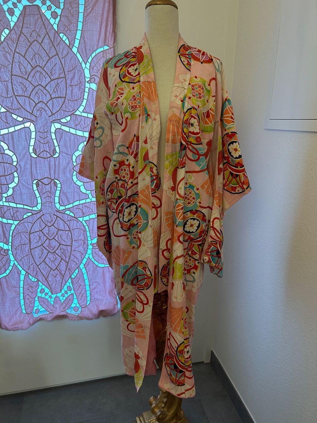 Kimonos: Original japanischer Kimono aus Seide – Gebraucht aus Birsfelden von Exclusivity 6