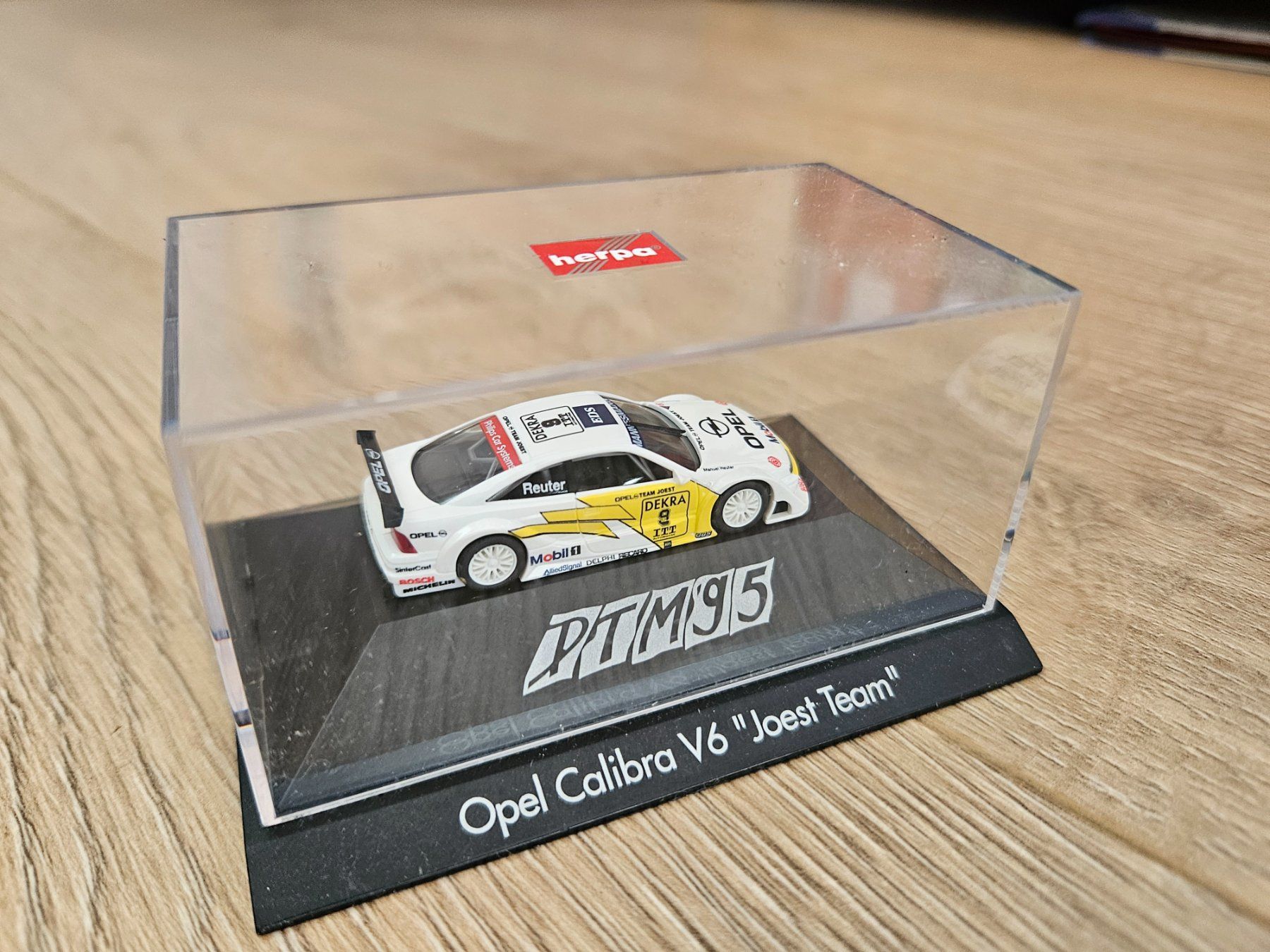 Modellini d'auto: DTM Callibra Modellauto 1:43 – Nuovo e nell'imballaggio originale da Muntelier venduto da Fproduction