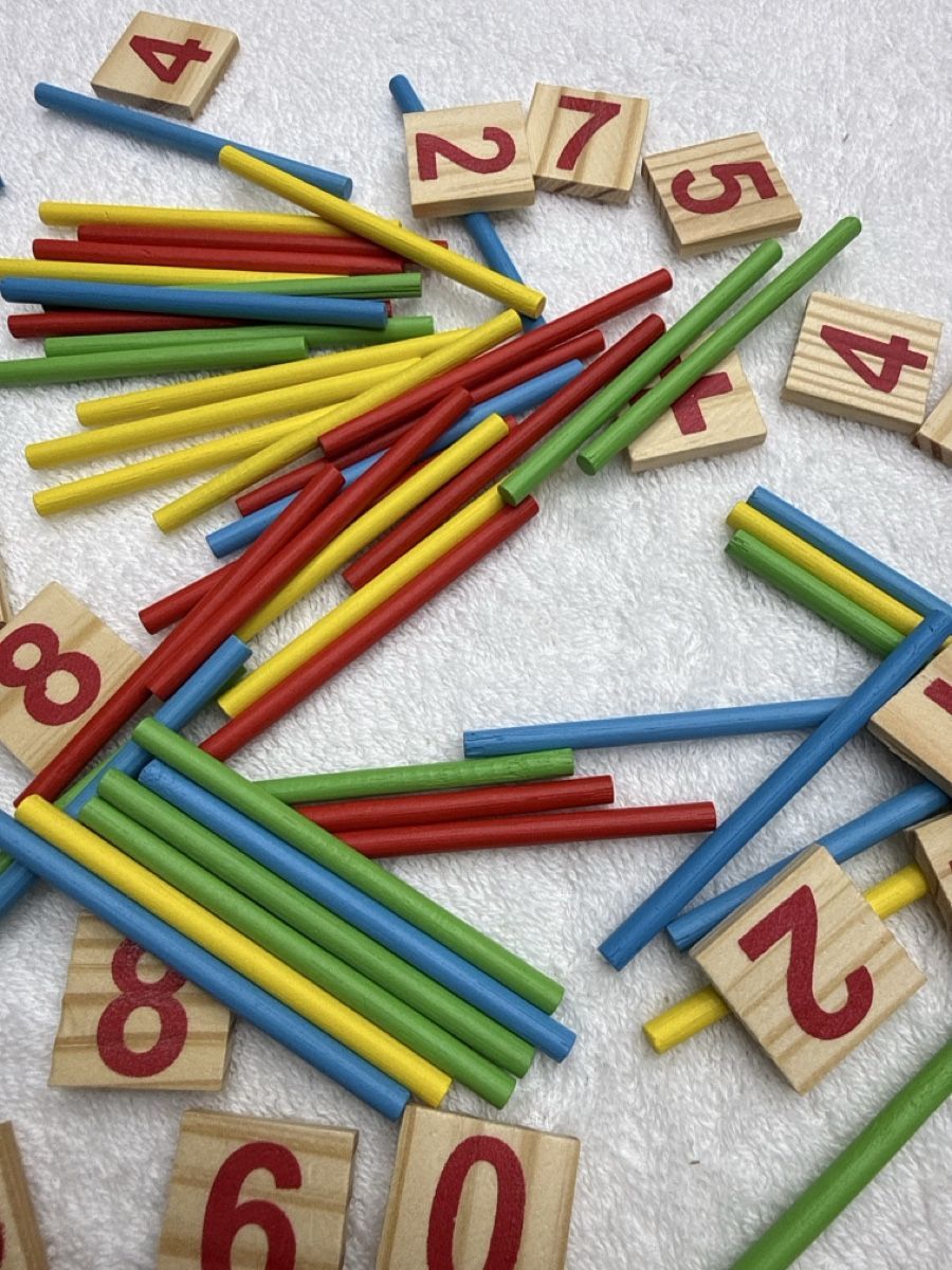 Giochi: Jouet éducatif calcul bâtonnets chiffres bois 100p – Nuovo (secondo la descrizione) da Chenens venduto da anasantos90 1