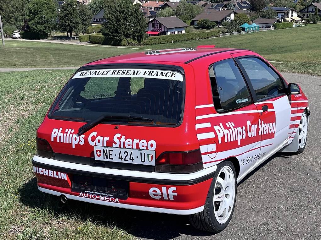 Autos: Clio 1.8 16v  – D'occasion à Fleurier par ASD2114 3