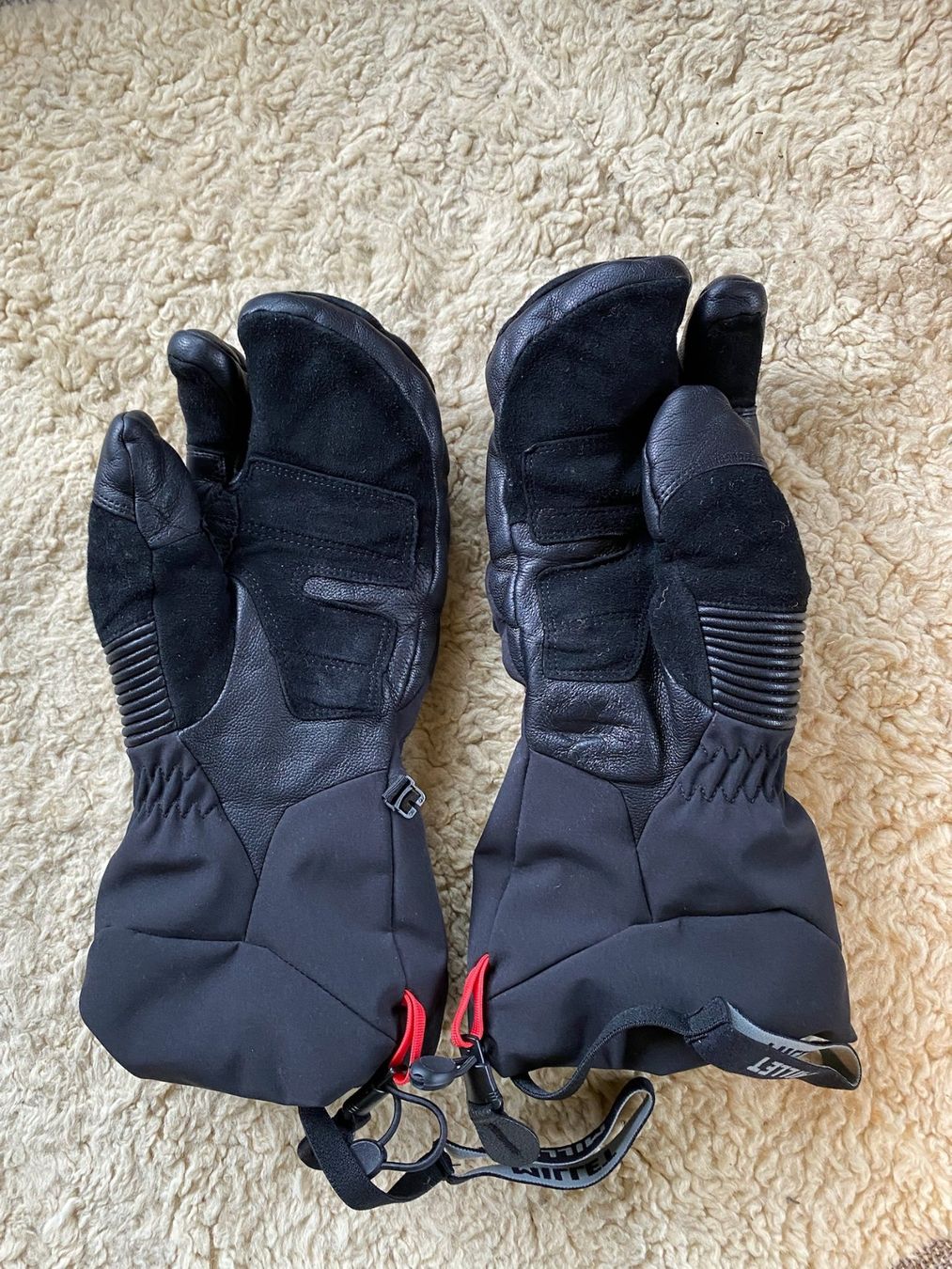 Millet Autres accessoires hommes: Millet Bergsteigerhandschuhe – D'occasion à Ebnat-Kappel par del_9vyy 1