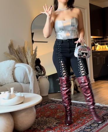 Fashion Nova Hose mit Schnürung, Grösse S, Neu mit Etikett