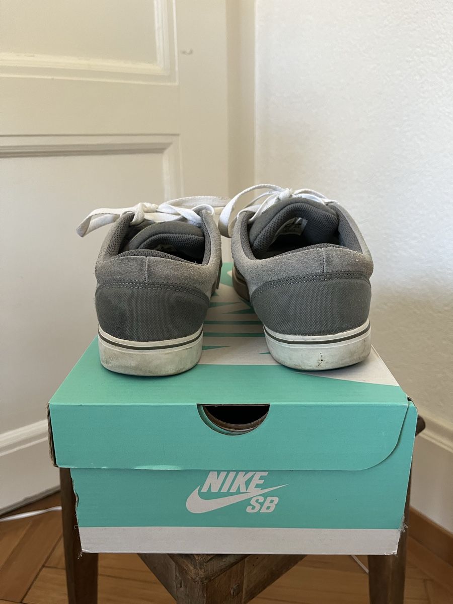 Nike Herrenschuhe: Nike SB satire grise, taille EUR 42 – Gebraucht aus Aclens von Matmahon1 2