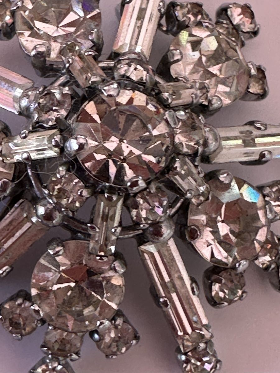 Spille & Fermagli: Strass Brosche – Usato da Herbriggen venduto da Sehrazade 2