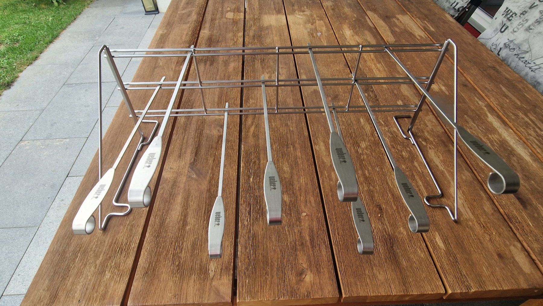 Couverts: Weber Edelstahl Spiess-Set mit Gestell – D'occasion à Volketswil par Bmarlin