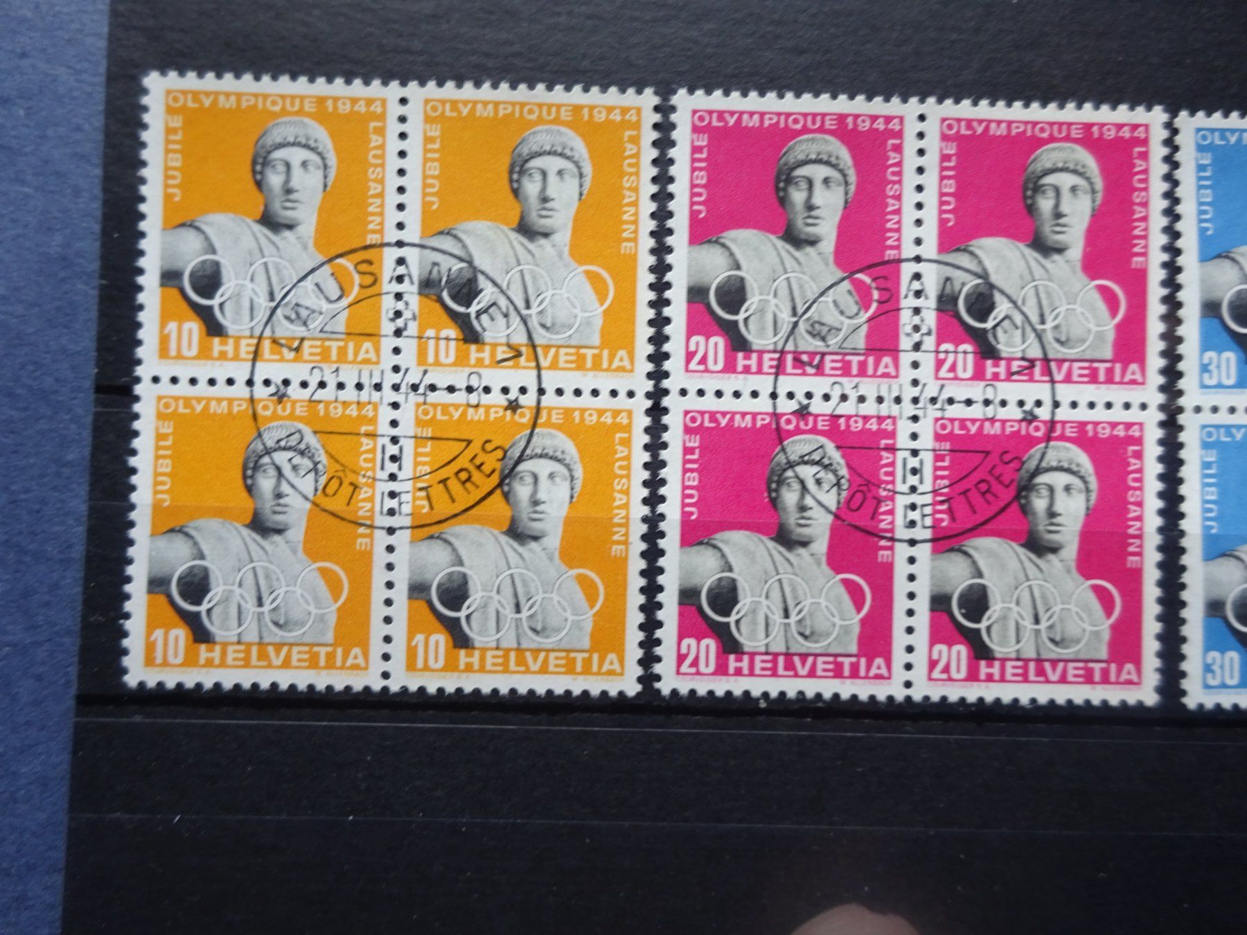Tutti i francobolli: 1944 259 -261 4er Block ET-Voll – Usato da Appenzell-Steinegg venduto da adi1975 1
