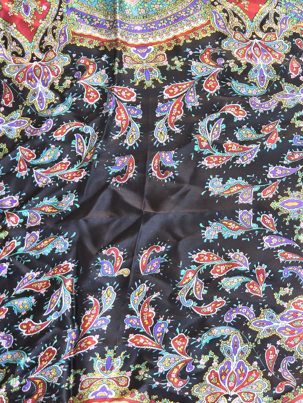Foulard & Sciarpe: Seidenfoulard 100 x 100 cm – Nuovo e nell'imballaggio originale da Frauenfeld venduto da Schenken-mit-Herz 3