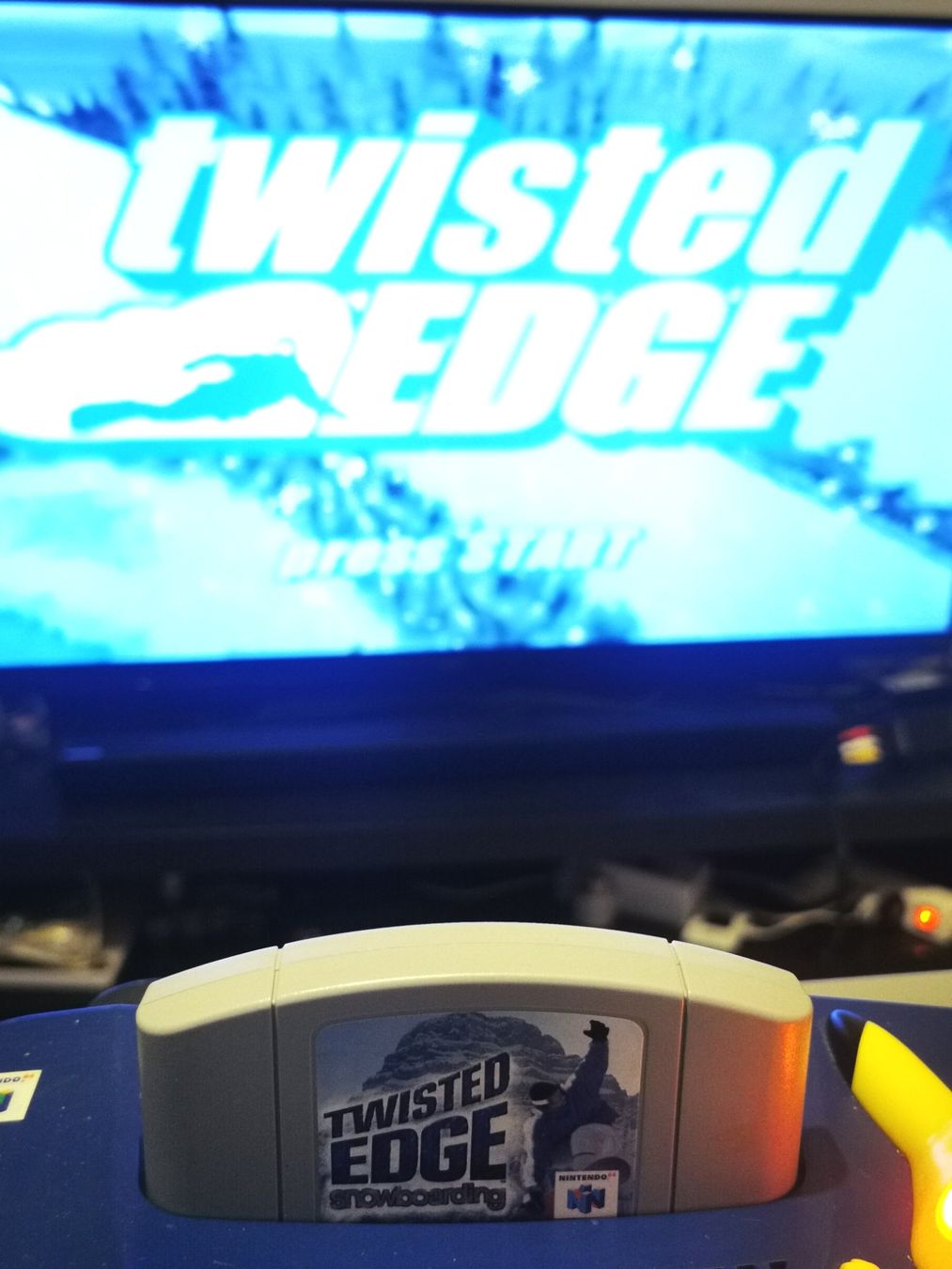 Nintendo Spiele: Nintendo 64 - Twisted Edge Snowboarding - getestet N64 1998 – Gebraucht aus Opfikon von Yoshis_World