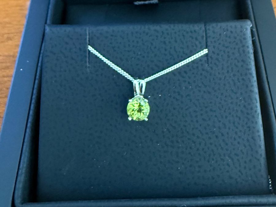 Ketten: Collier Argent Peridot naturel – Neu und originalverpackt aus St-Maurice von Sandrinette123 2
