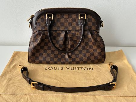 LOUIS VUITTON Trevi PM