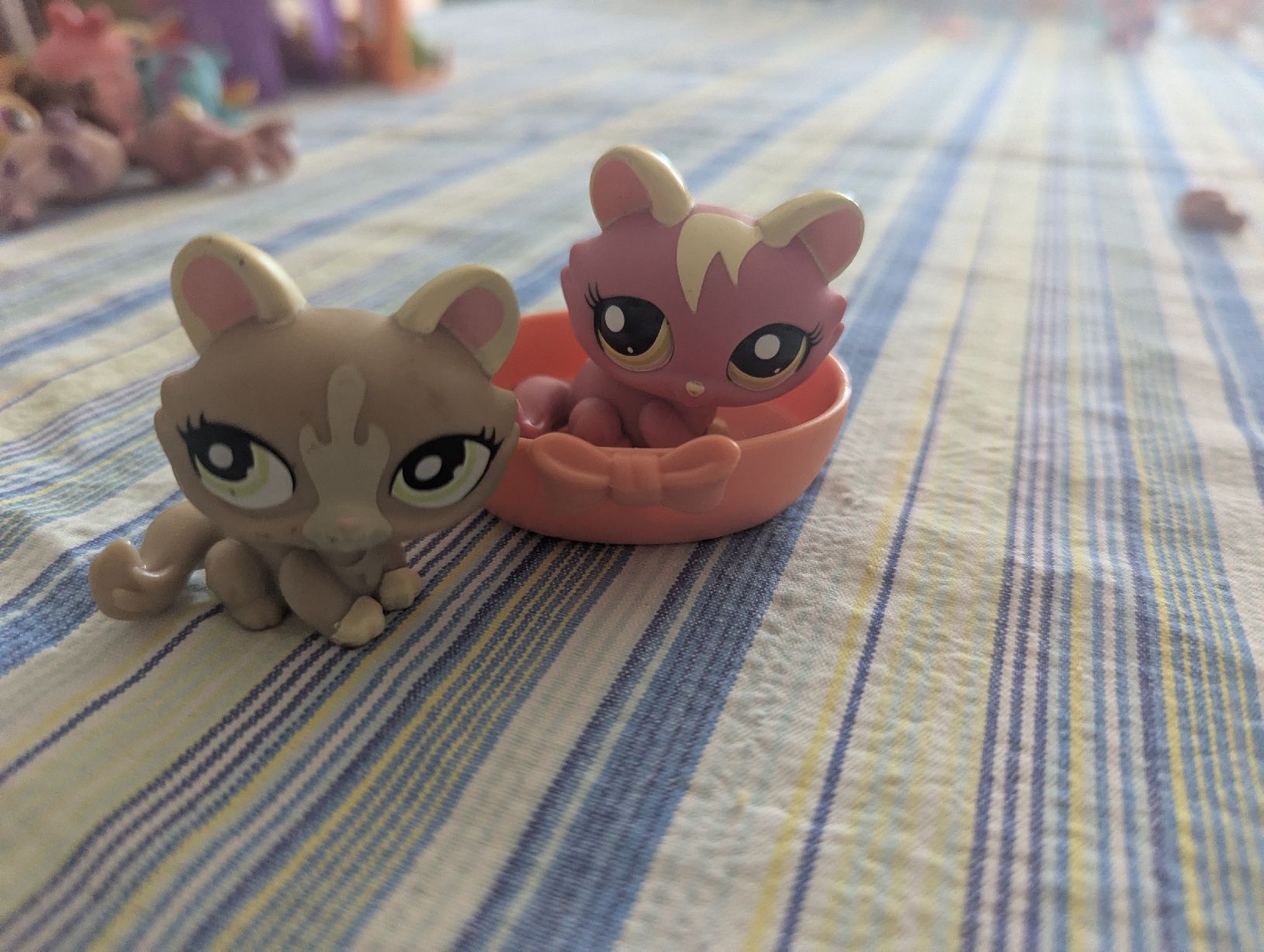 Littlest Pet Shop Giocattoli: littlest pet shop Katzen mit korb – Usato da Kloten venduto da sop_zxc9 3