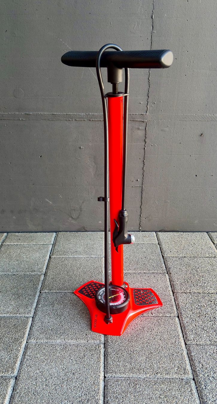 Pompe: Bikepumpe - Specialized Air Tool, Comp – Usato da Arni AG venduto da CLIMBIM