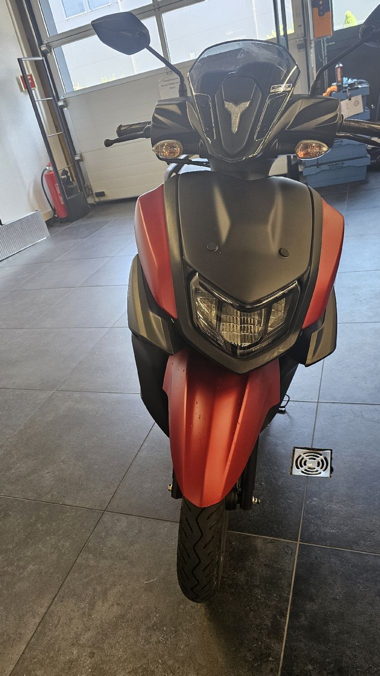 Scooters: scooter  yamaha  125 – Gebraucht aus St Pierre de Clages von teixeirav