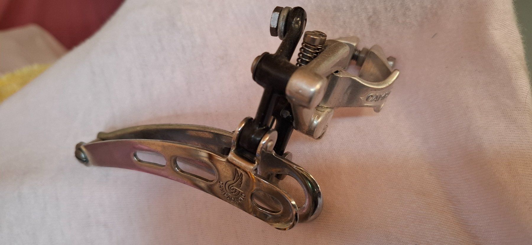Campagnolo Pièces détachées: Dérailleur avant Campagnolo – D'occasion à St-Triphon par mic_95yn