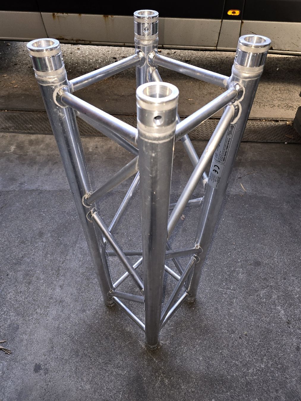 Truss: FD 34 Truss Traverse Global Truss – Defekt aus Fischingen von Produktix