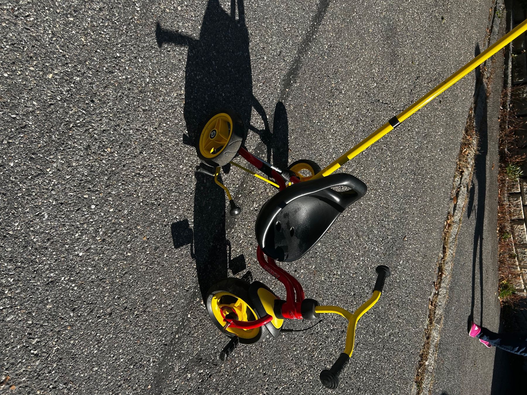Véhicules pour enfants: Dreirad mit Lenkgriff – D'occasion à Chur par spegnas92 3