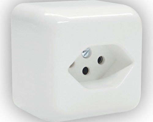 Feller Spine: Feller Steckdose T13x 10A AP – Nuovo e nell'imballaggio originale da Bergdietikon venduto da Flodri