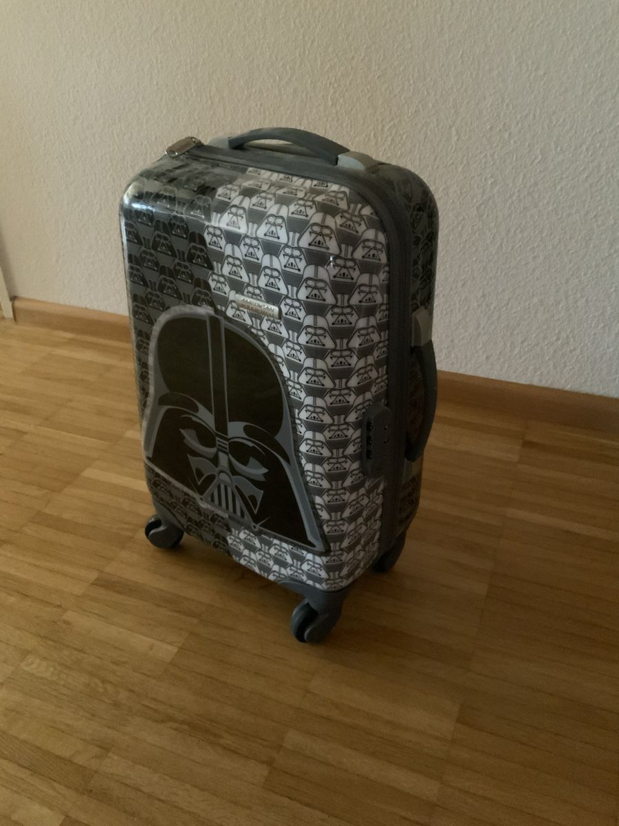 Reisekoffer: Kinderkoffer – Gebraucht aus Allschwil von cordobacastro