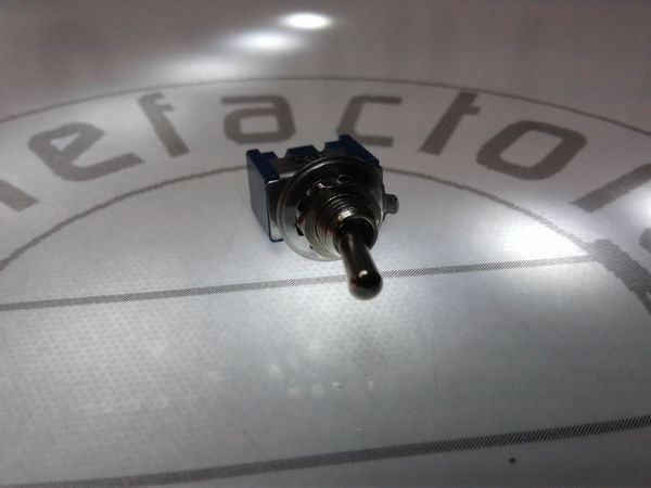 Interruttori: Mini-Kippschalter AN/AUS/AN, 3-PIN 1Stk. – Nuovo (secondo la descrizione) da Luzern venduto da Salefactory 2