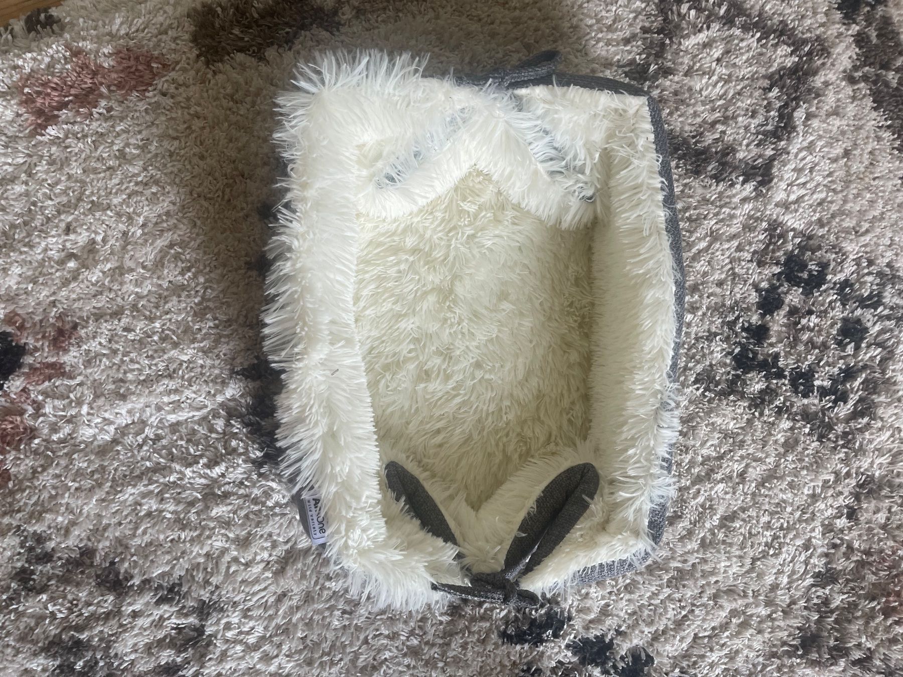 Cucce & Letti: Katzenbett – Usato da Winterthur venduto da Trophy01