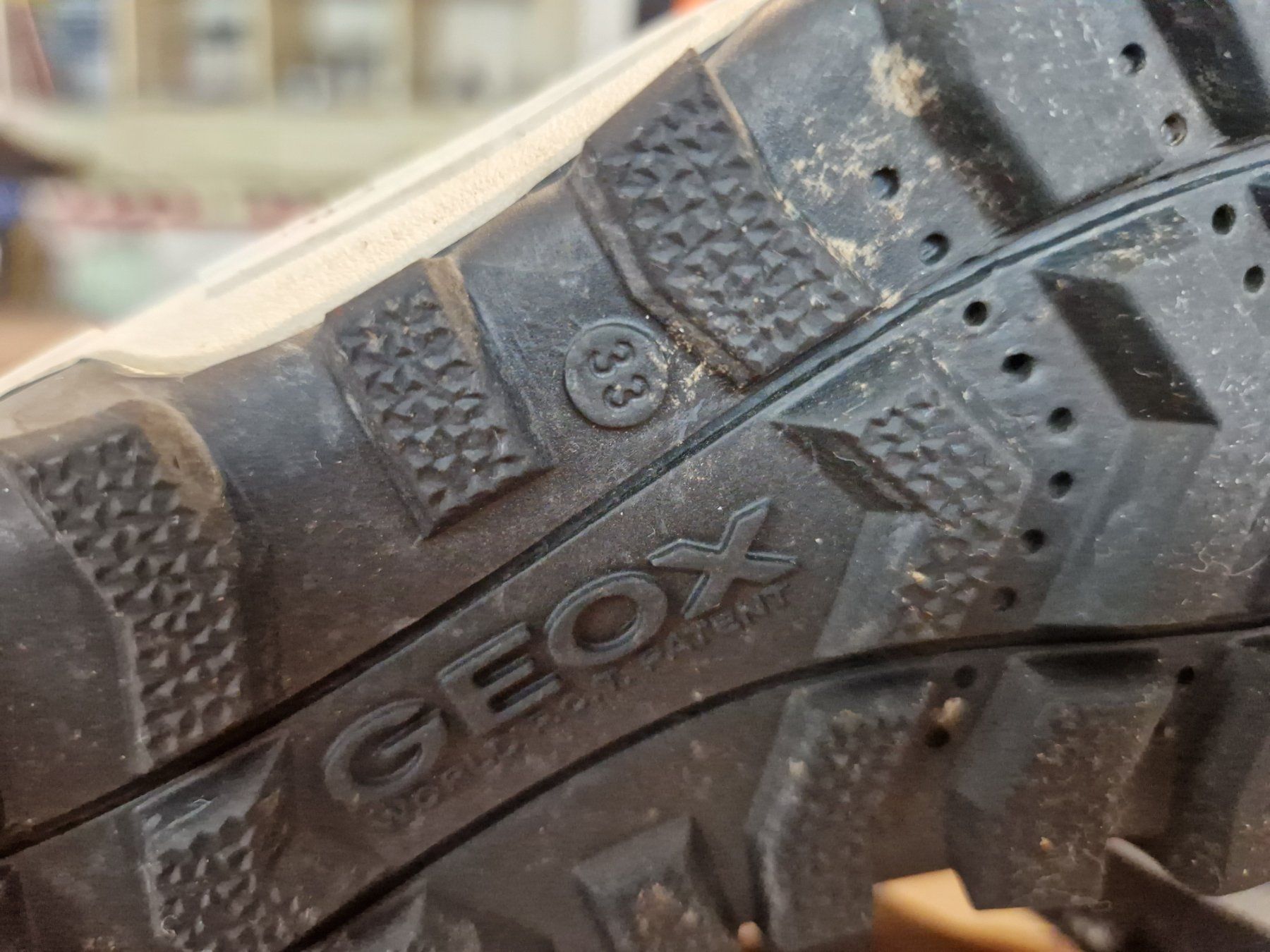 Geox Scarpe per ragazzi: GEOX Winterschuhe / Winterstiefel Grösse 33 – Usato da Trachslau venduto da schumannmario 3