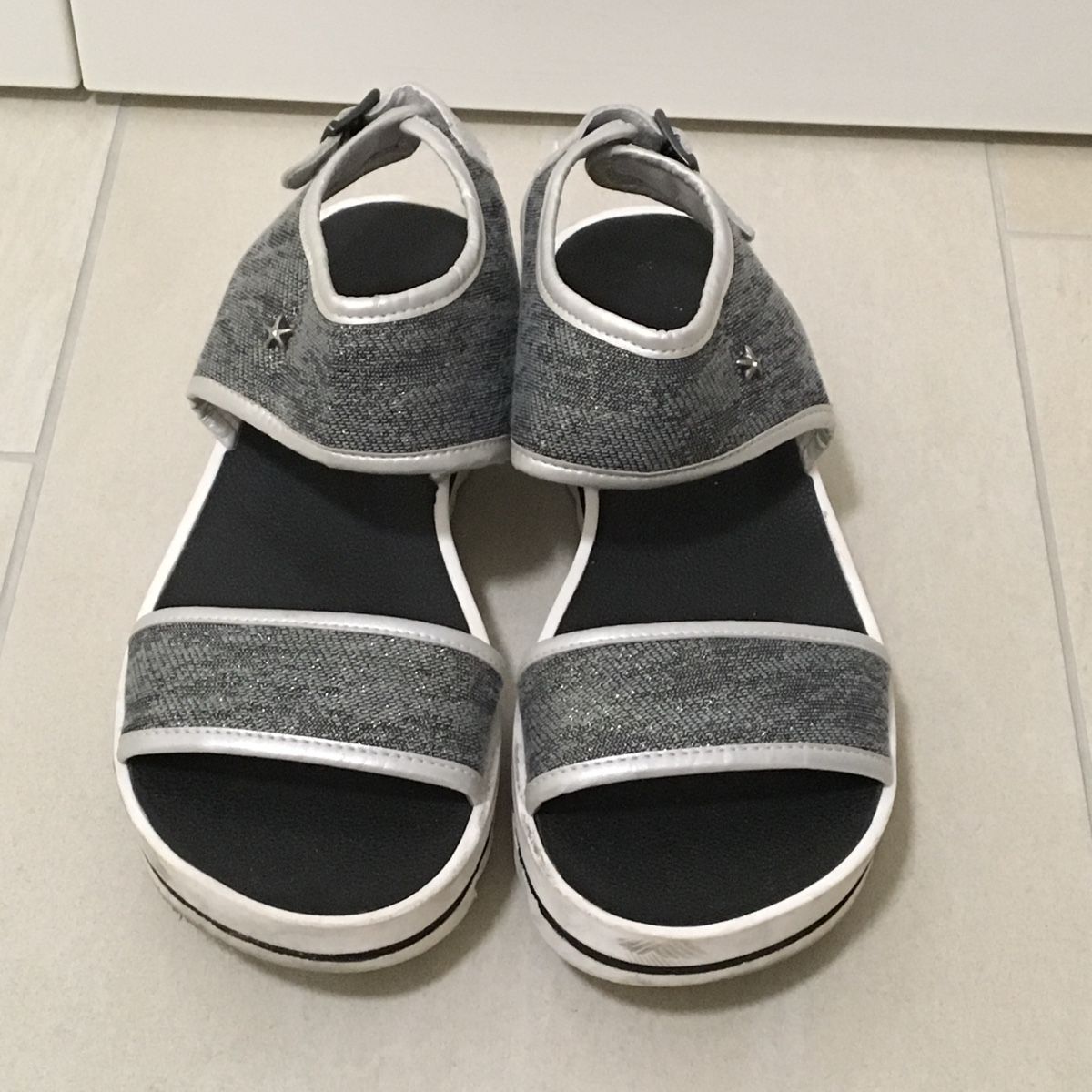 IKKS Damenschuhe: IKKS Sandalen Silber/Grau Gr. 39 – Gebraucht aus Pfäffikon SZ von Candy.Co.