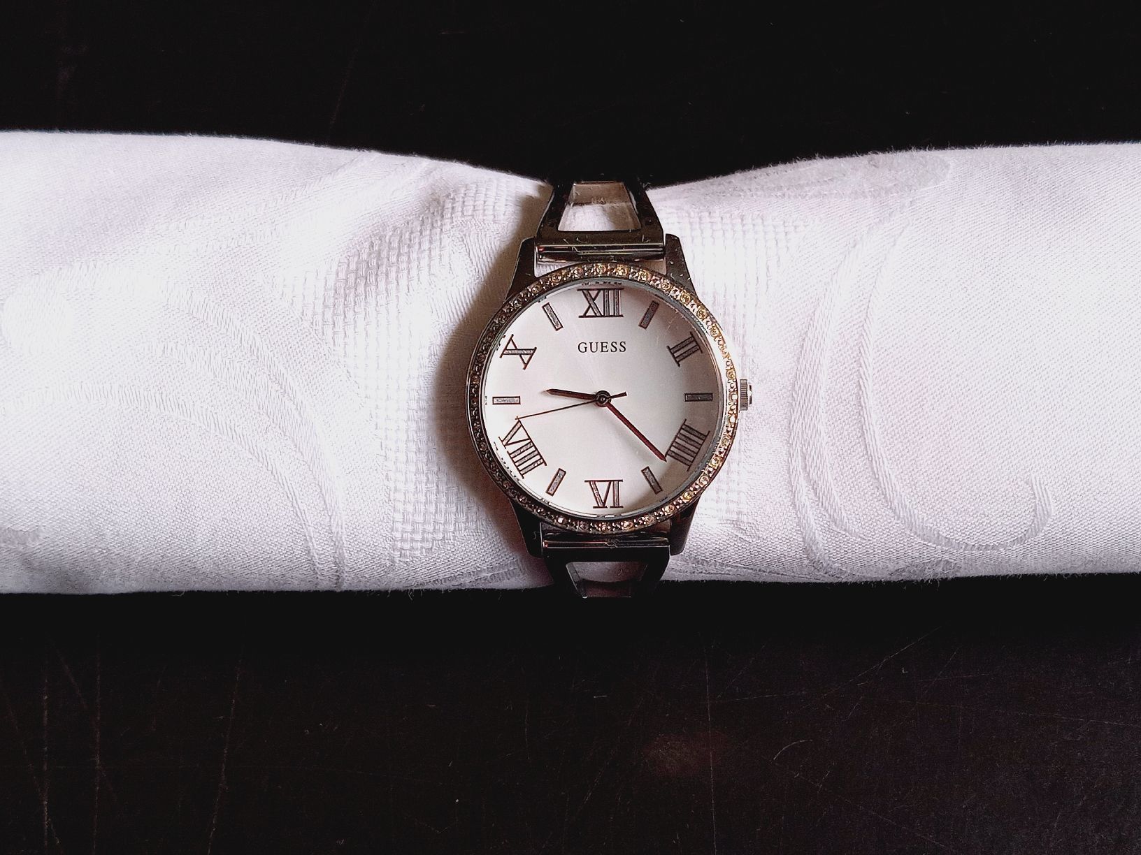 Guess Uhren: GUESS Damen Armbanduhr Uhr – Gebraucht aus Reiden von Zofi-Brocki