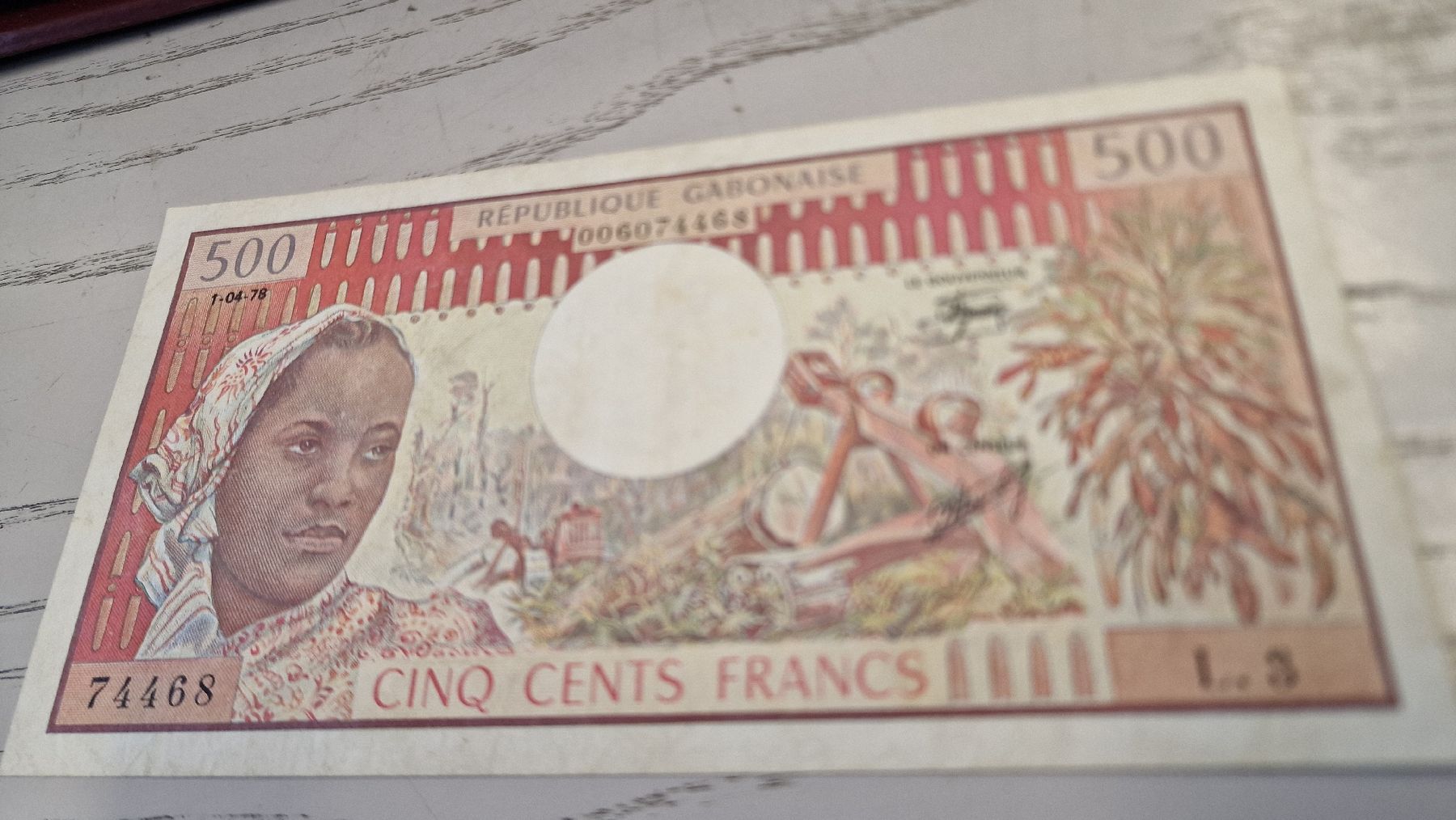 Banknoten: 500 Francs Banknote Gabonese Republic good condition – Gebraucht aus Herisau von Antiques.AR