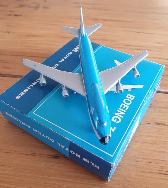 Boeing Kit di modellismo & Modellini statici: Jumbojet KLM von Schuco – Usato da Aeugstertal venduto da rico98 2