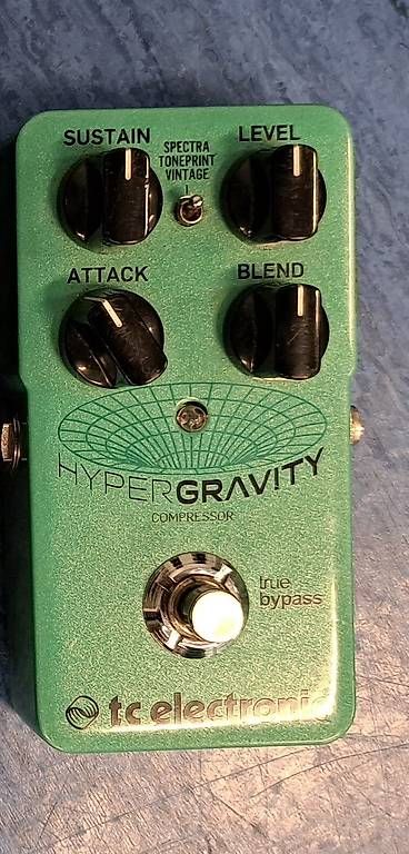 Instruments de musique: TC Electronic Hyper Gravity Compressor – D'occasion à Unterseen par OCD89