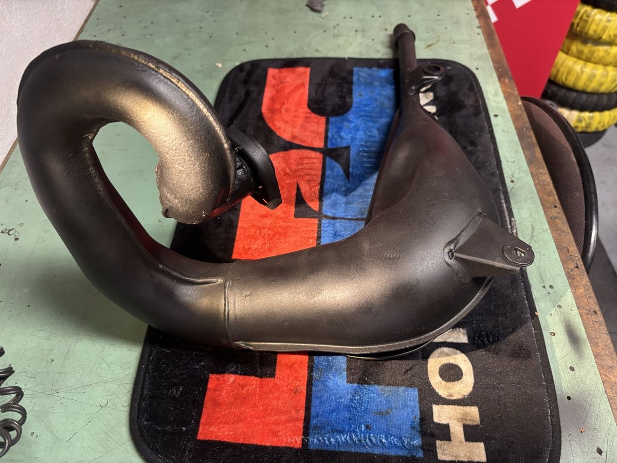 Yamaha Sistemi di scarico: YAMAHA DT 125 pot d’échappement  – Usato da Mézières VD venduto da P-M-C 8