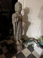Grosser stehender Buddha Stein mit Sockel ca 18. Jh