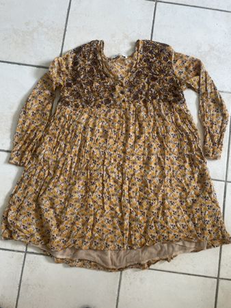 Neues Zara Kleid, Gr. M, Blumenmuster, ungetragen